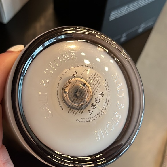 Salt + Stone Candle - Picture 5 of 5